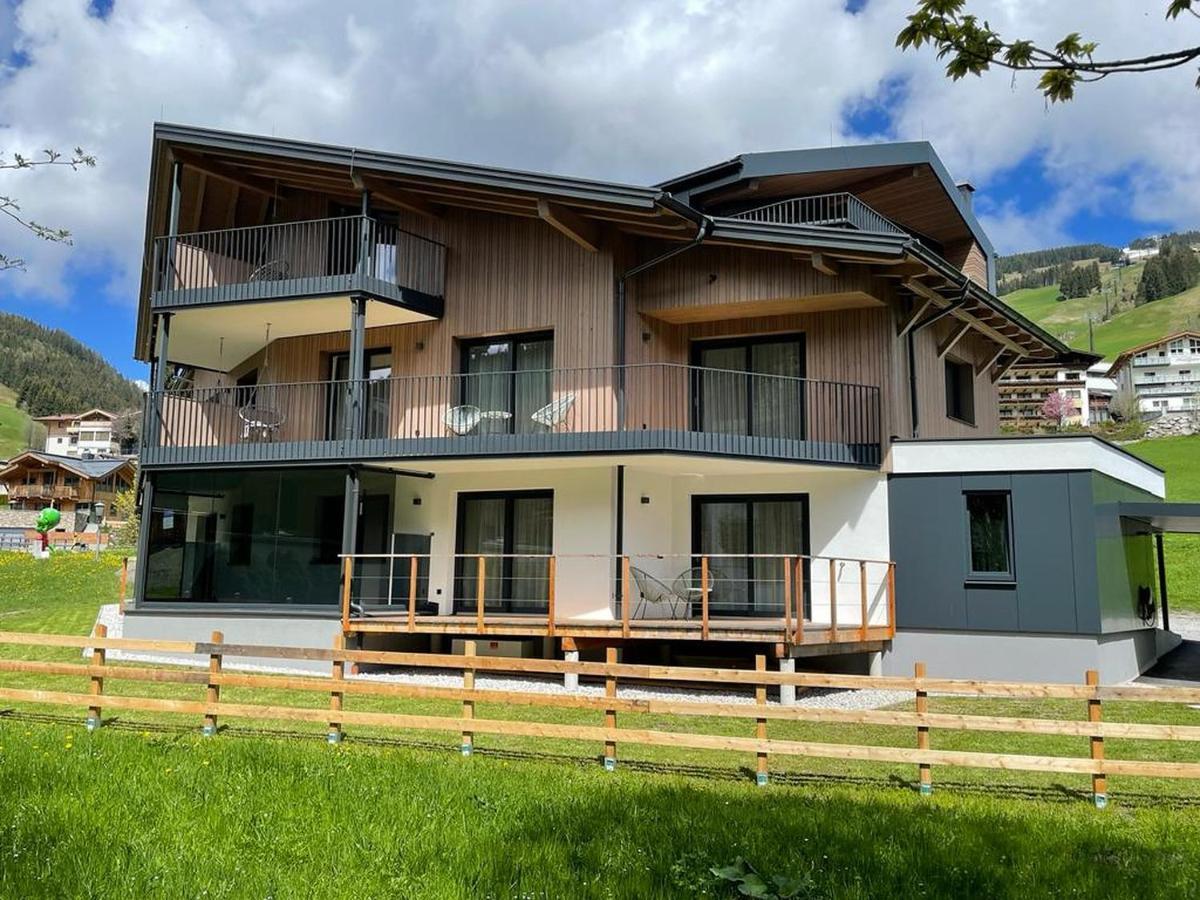 Bergzeit Appartements Saalbach-Hinterglemm Buitenkant foto